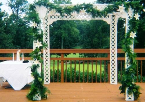 White wood lattice chuppah, 7'x7'x7'